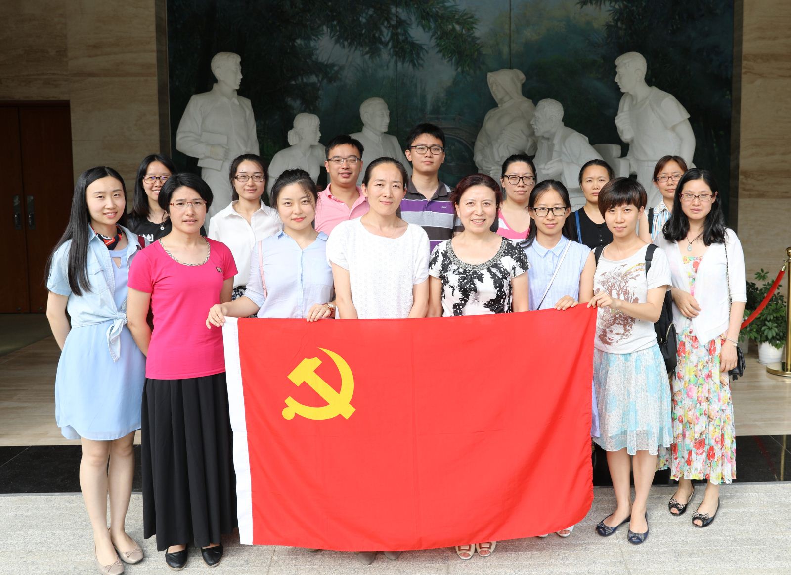 学习陈云五种精神，争做“两学一做”先锋 ——计算机科学与太阳成集团tyc7111cc师生党员赴陈云纪念馆参观学习