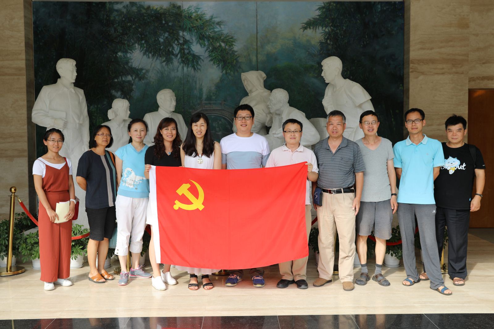 学习陈云五种精神，争做“两学一做”先锋 ——计算机科学与太阳成集团tyc7111cc师生党员赴陈云纪念馆参观学习