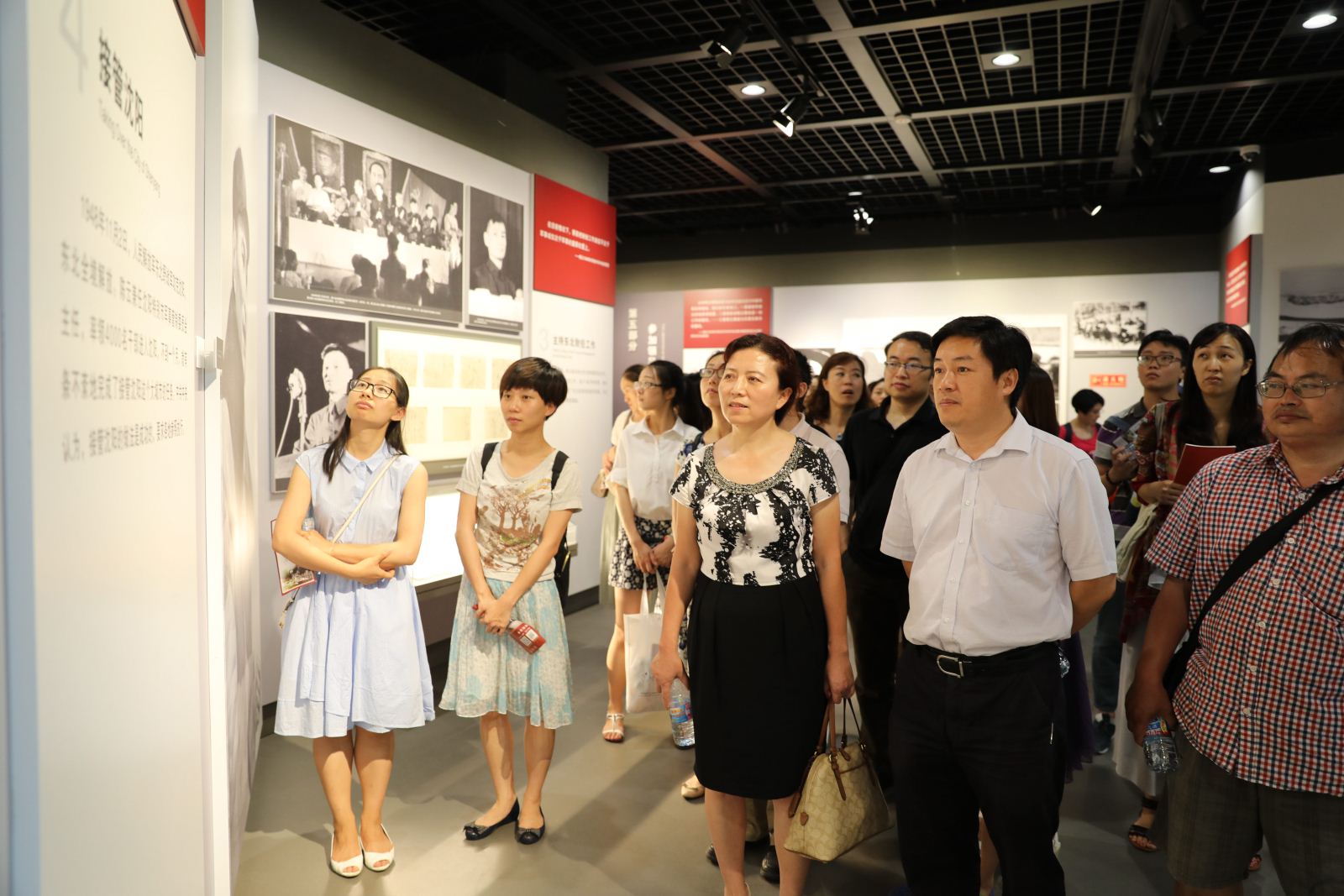 学习陈云五种精神，争做“两学一做”先锋 ——计算机科学与太阳成集团tyc7111cc师生党员赴陈云纪念馆参观学习